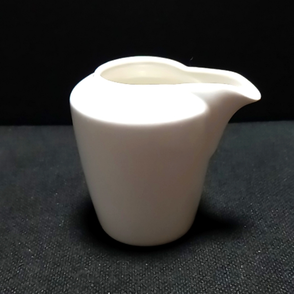 "Madison Jug" Pourer/Creamer by Steelite International